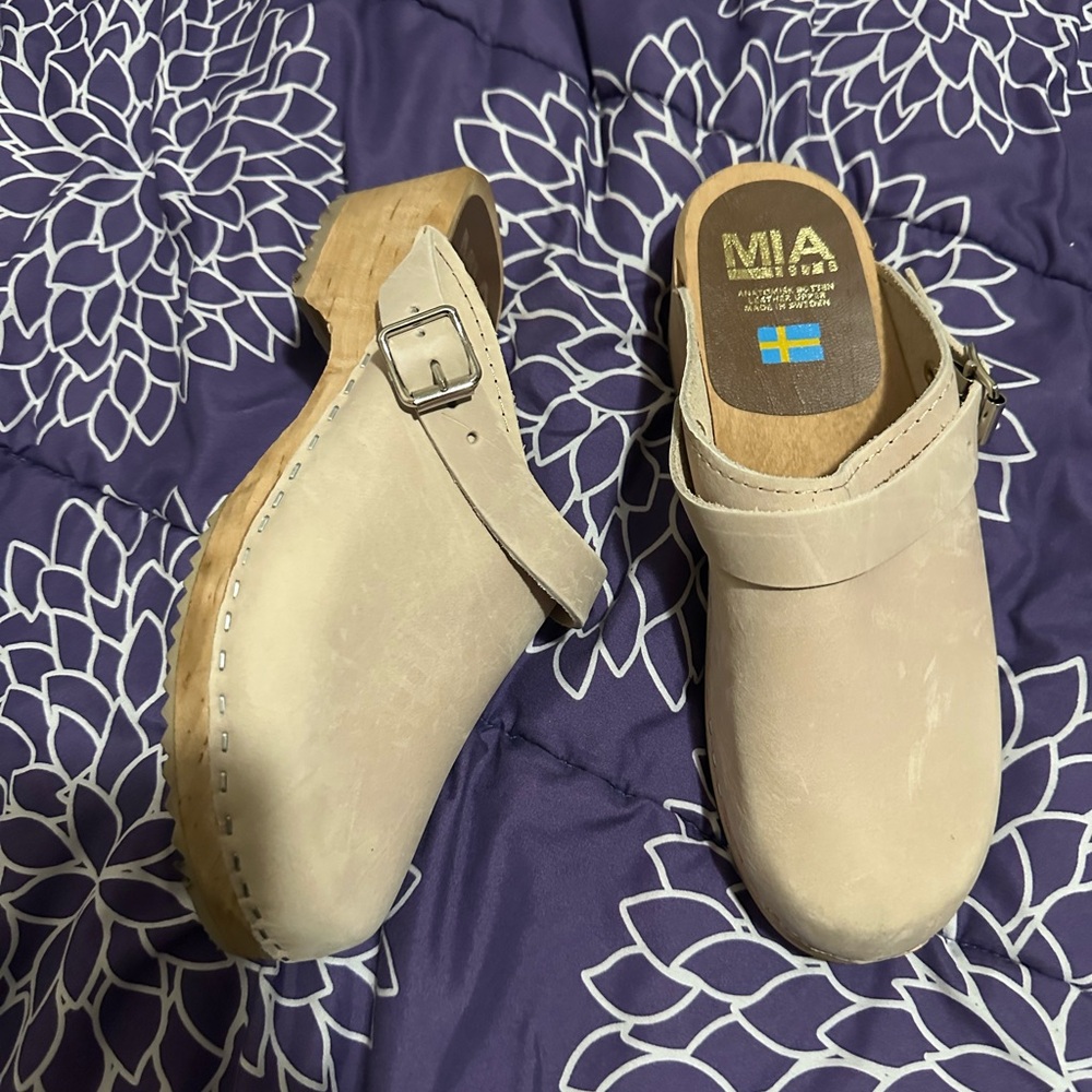 MIA clogs - Picture 3 of 5
